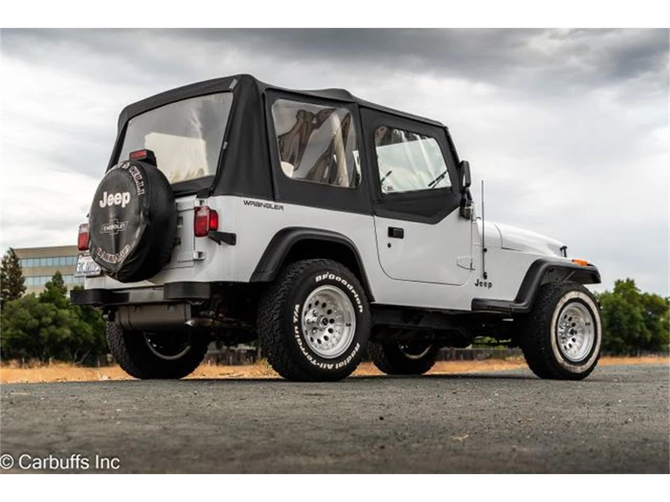 1995 Jeep YJ Wrangler - Image 12 of 31