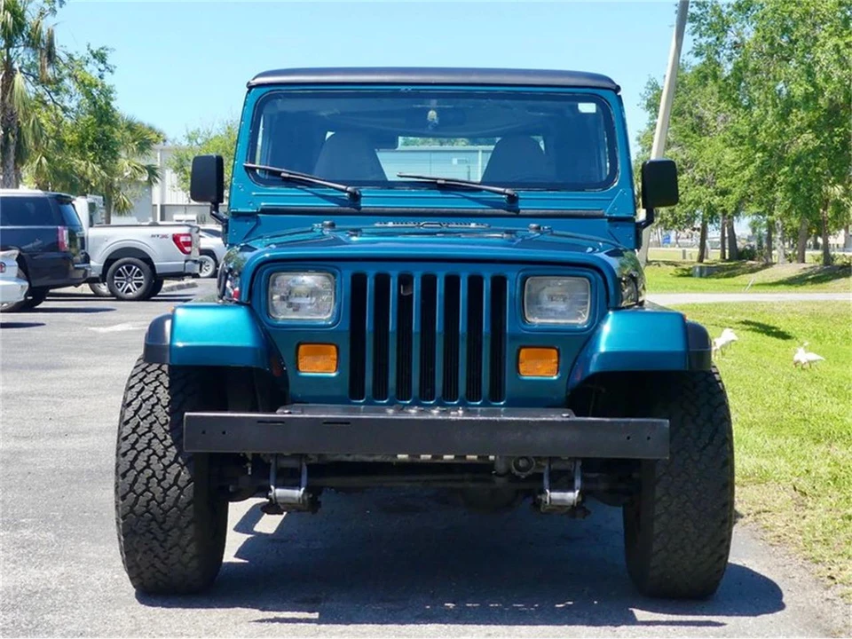 1995 Jeep YJ Wrangler - Image 29 of 31