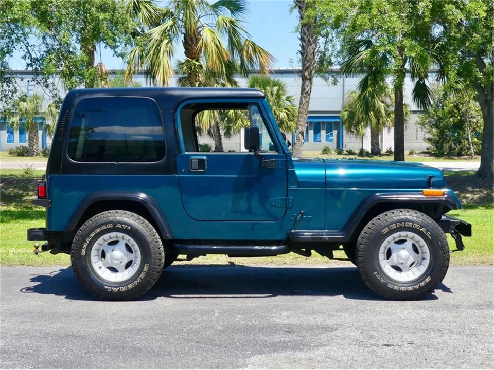 1995 Jeep YJ Wrangler - Image 3 of 31