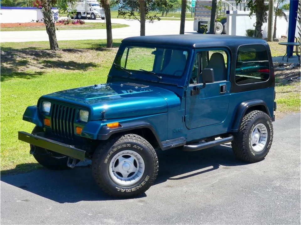 1995 Jeep YJ Wrangler - Image 10 of 31