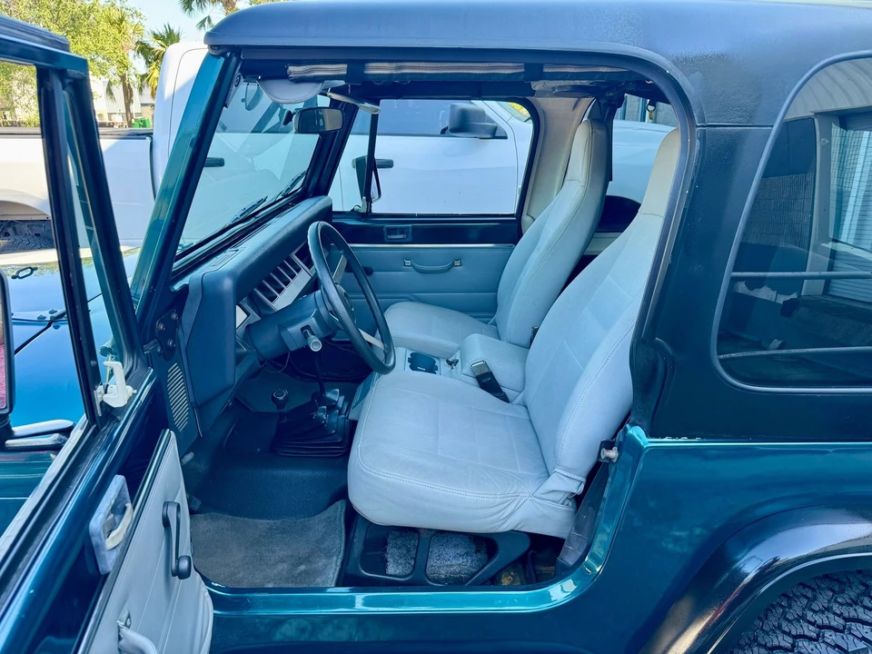 1995 Jeep YJ Wrangler - Image 4 of 21