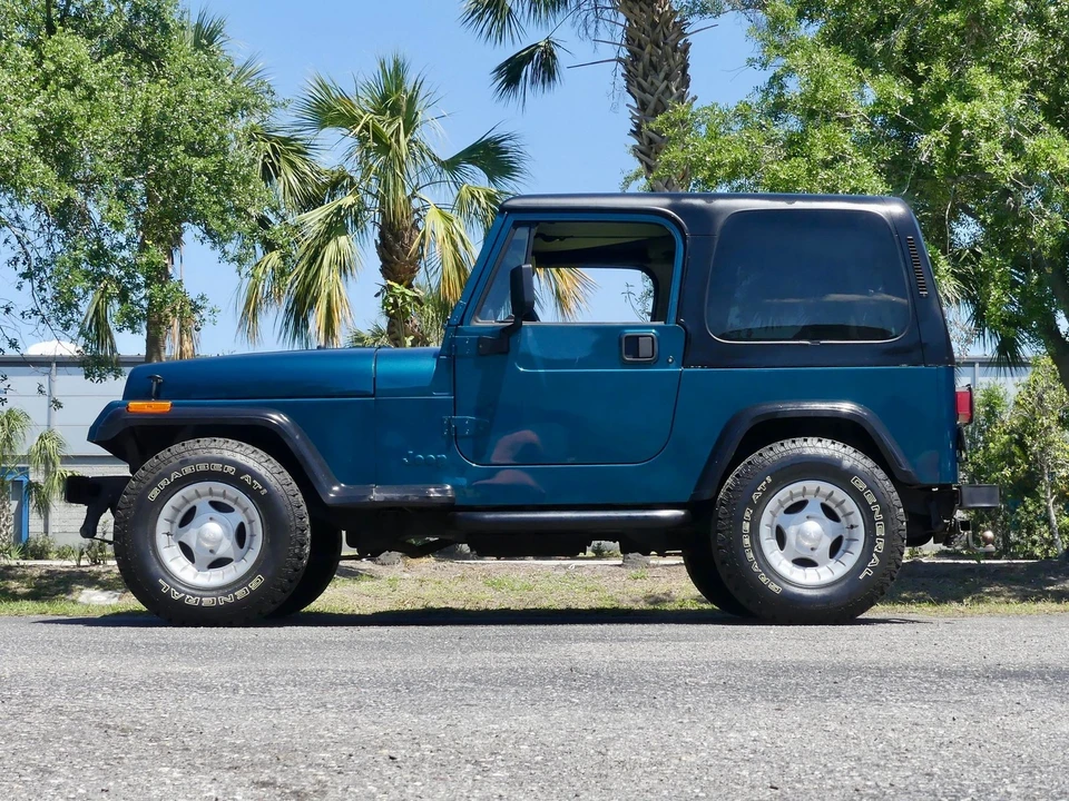 1995 Jeep YJ Wrangler - Image 13 of 21