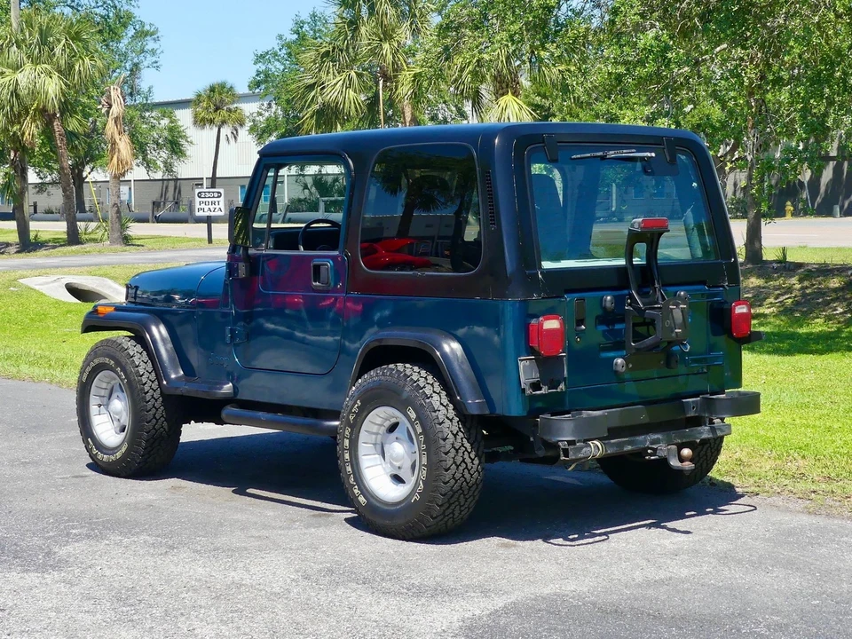 1995 Jeep YJ Wrangler - Image 14 of 21