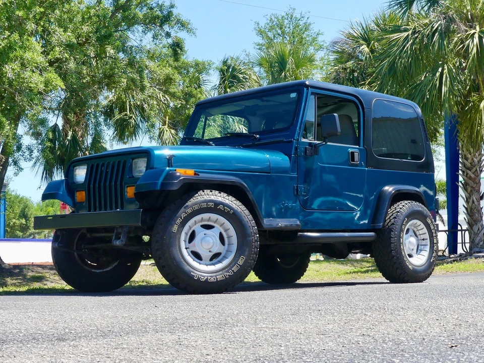 1995 Jeep YJ Wrangler - Image 10 of 21