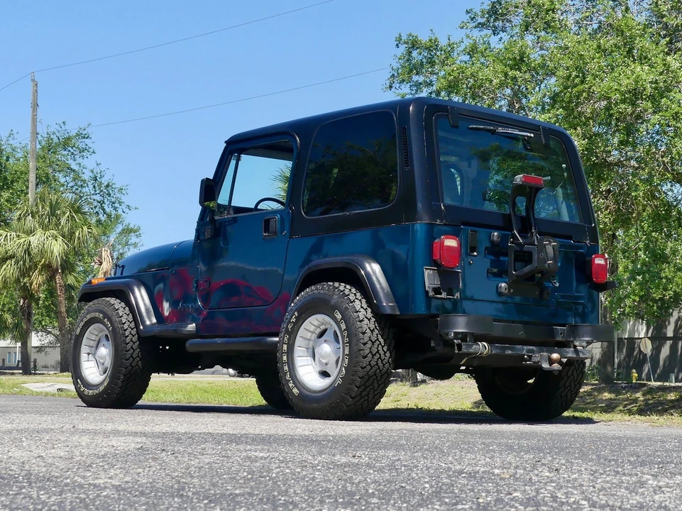 1995 Jeep YJ Wrangler - Image 16 of 21