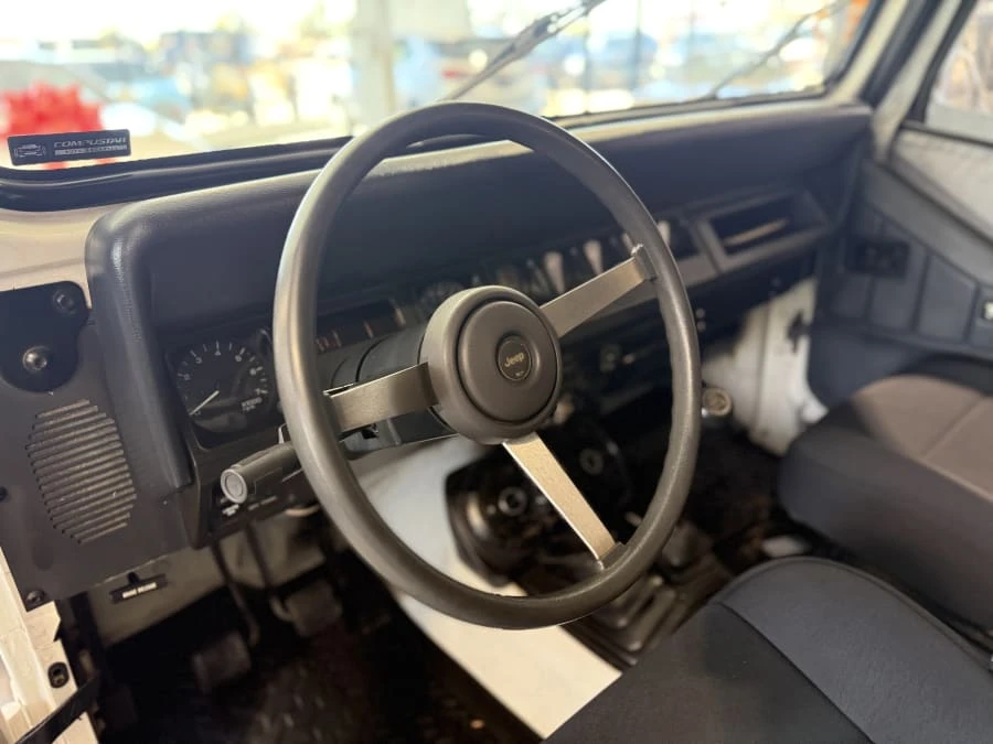 1995 Jeep YJ Wrangler - Image 10 of 14