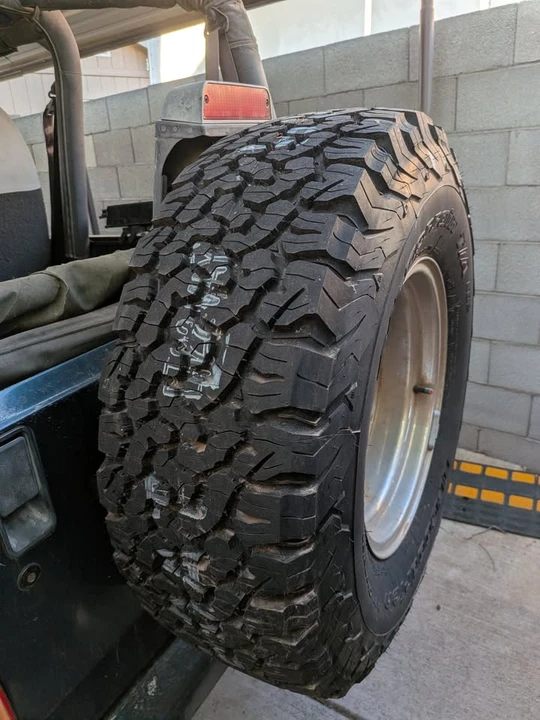 1995 Jeep YJ Wrangler - Image 8 of 10