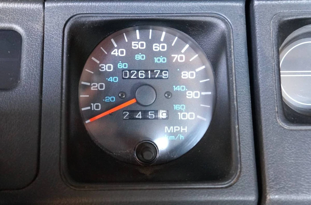 1995 Jeep YJ Wrangler - Image 13 of 24
