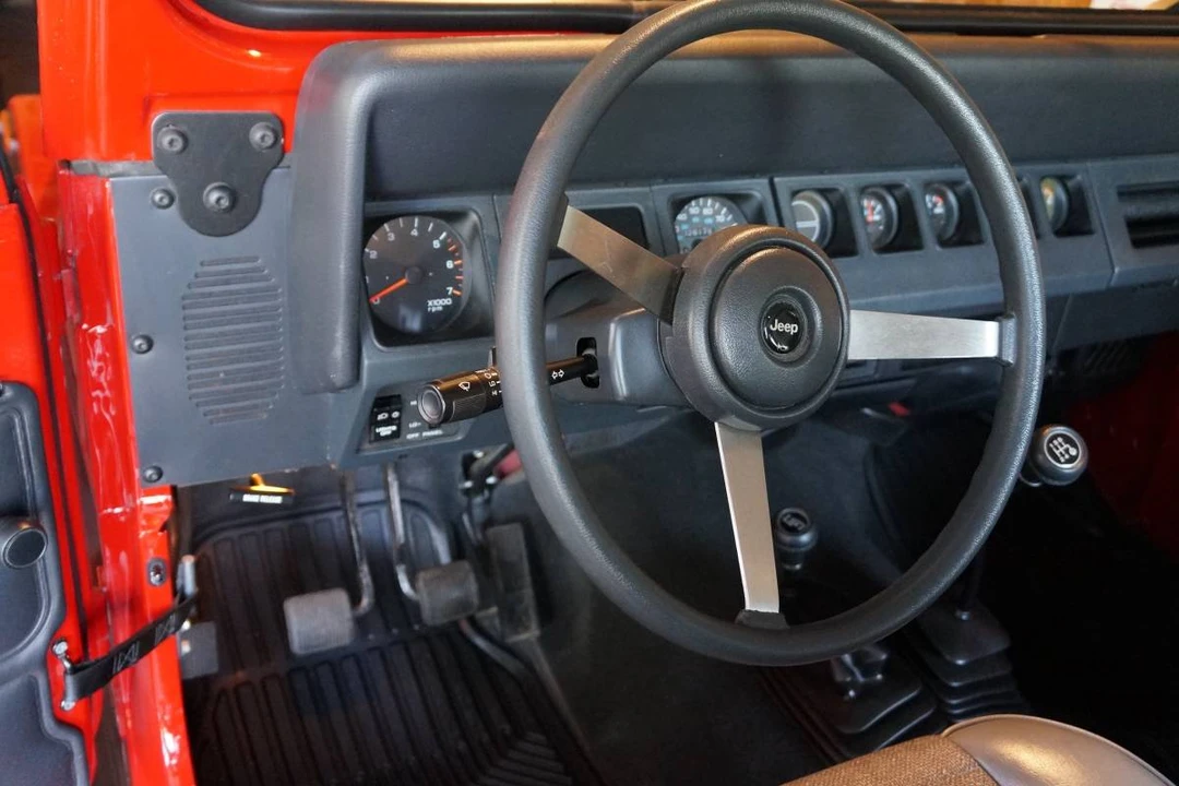 1995 Jeep YJ Wrangler - Image 12 of 24