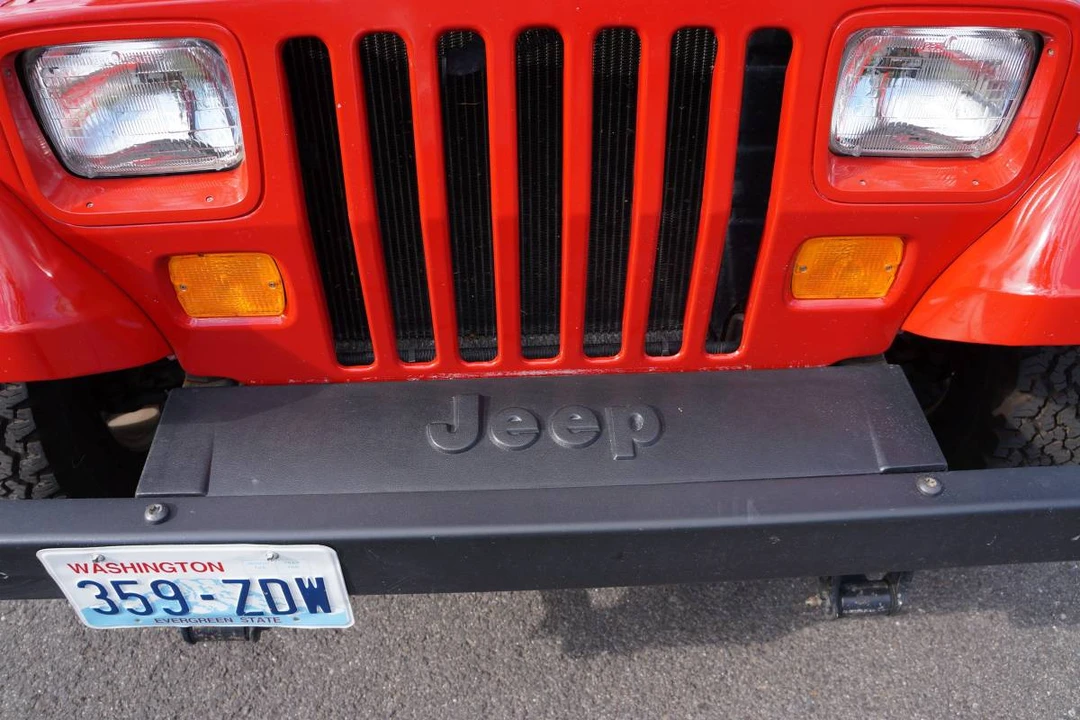 1995 Jeep YJ Wrangler - Image 5 of 24