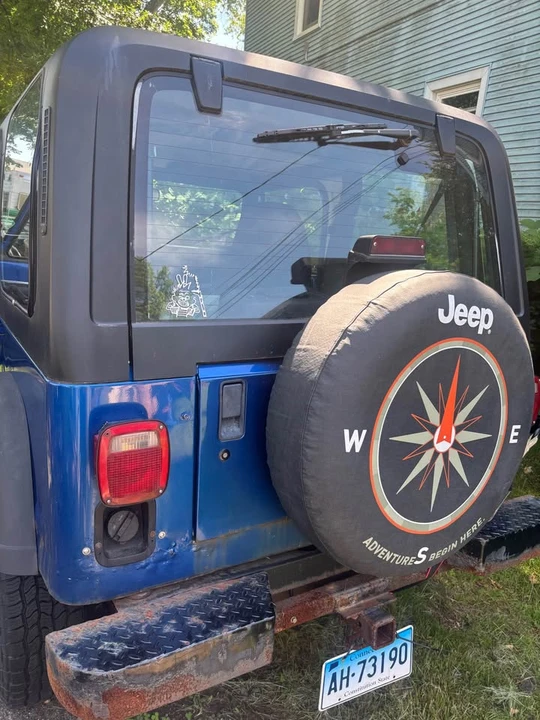 1995 Jeep YJ Wrangler - Image 6 of 10