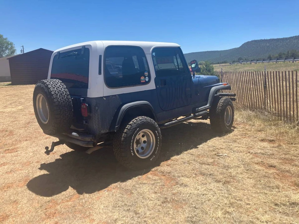 1995 Jeep YJ Wrangler - Image 3 of 5