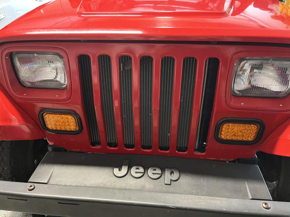 1995 Jeep YJ Wrangler - Image 18 of 31