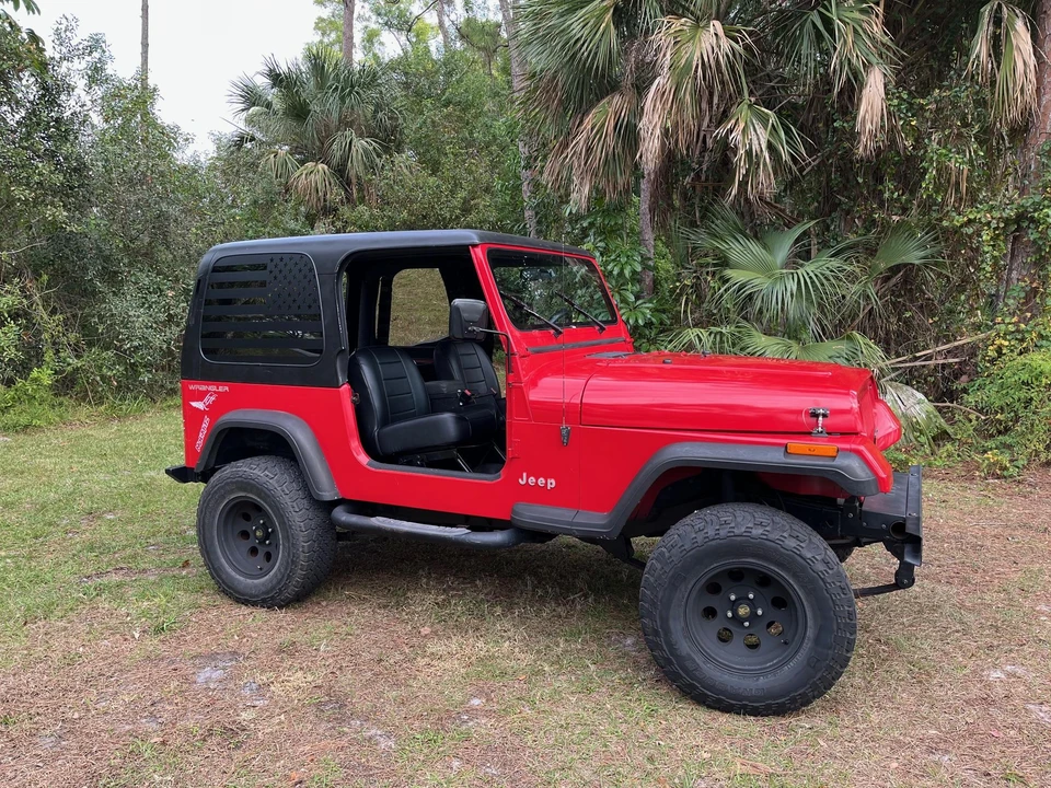 1995 Jeep YJ Wrangler - Image 14 of 31