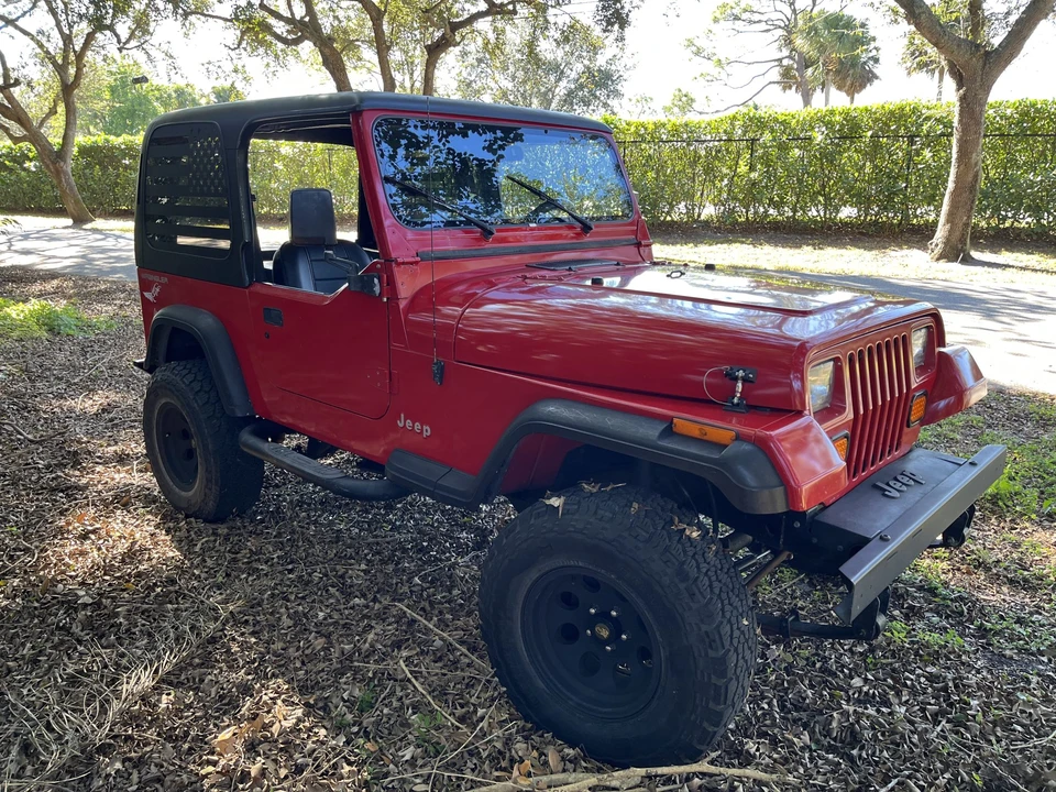 1995 Jeep YJ Wrangler - Image 10 of 31