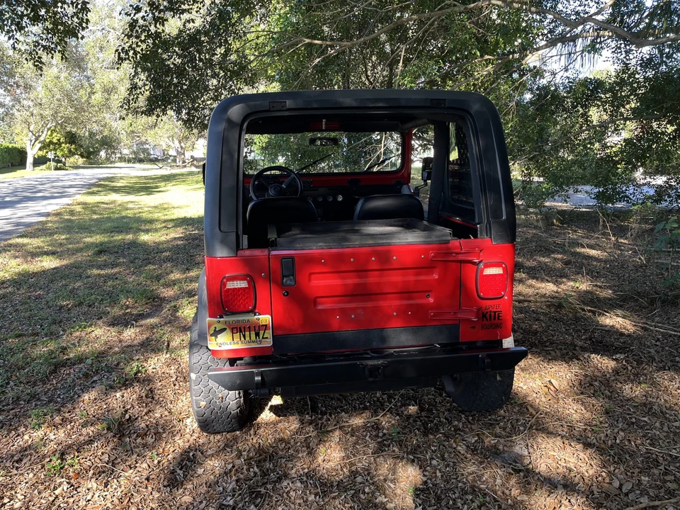 1995 Jeep YJ Wrangler - Image 7 of 31