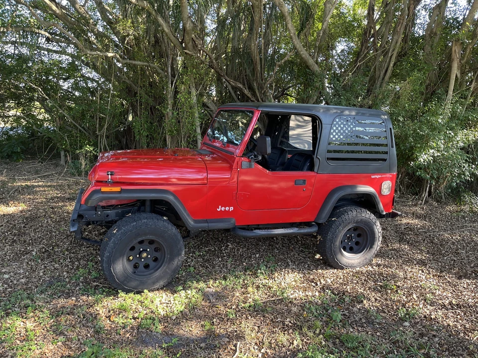 1995 Jeep YJ Wrangler - Image 4 of 31