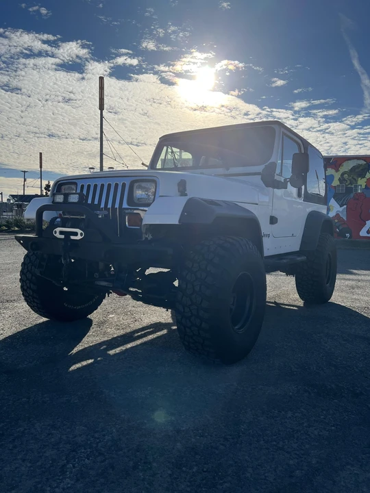 1995 Jeep YJ Wrangler - Image 7 of 31