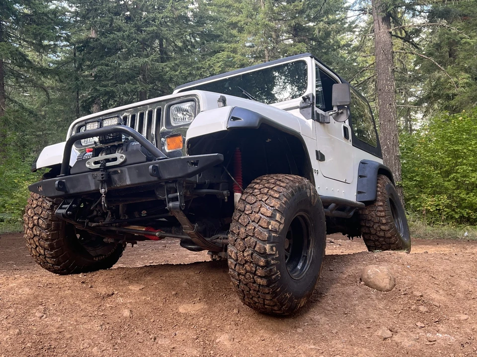 1995 Jeep YJ Wrangler - Image 22 of 31