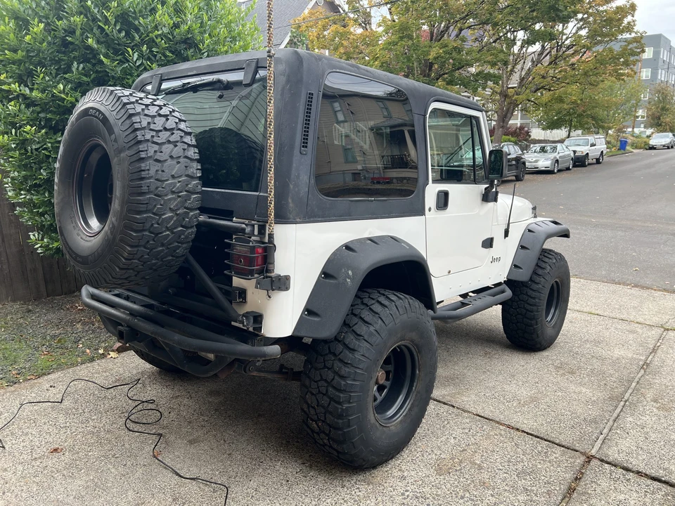 1995 Jeep YJ Wrangler - Image 13 of 31