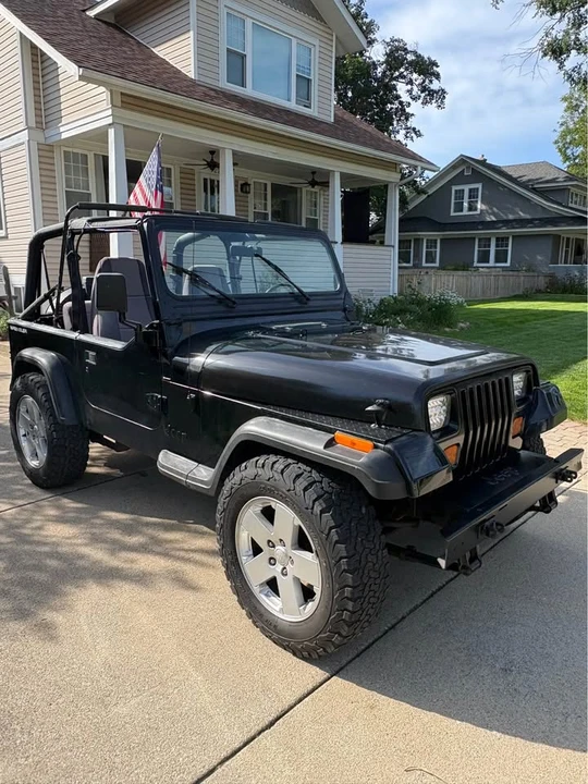 1995 Jeep YJ Wrangler - Image 10 of 20