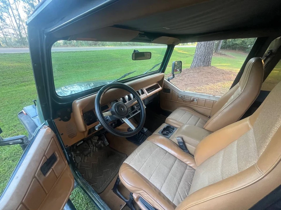 1995 Jeep YJ Wrangler - Image 9 of 12