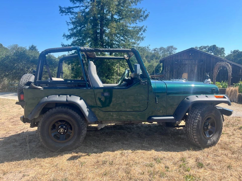 1995 Jeep YJ Wrangler - Image 11 of 12
