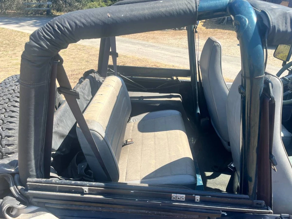 1995 Jeep YJ Wrangler - Image 8 of 12