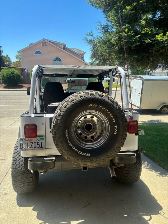 1995 Jeep YJ Wrangler - Image 5 of 5