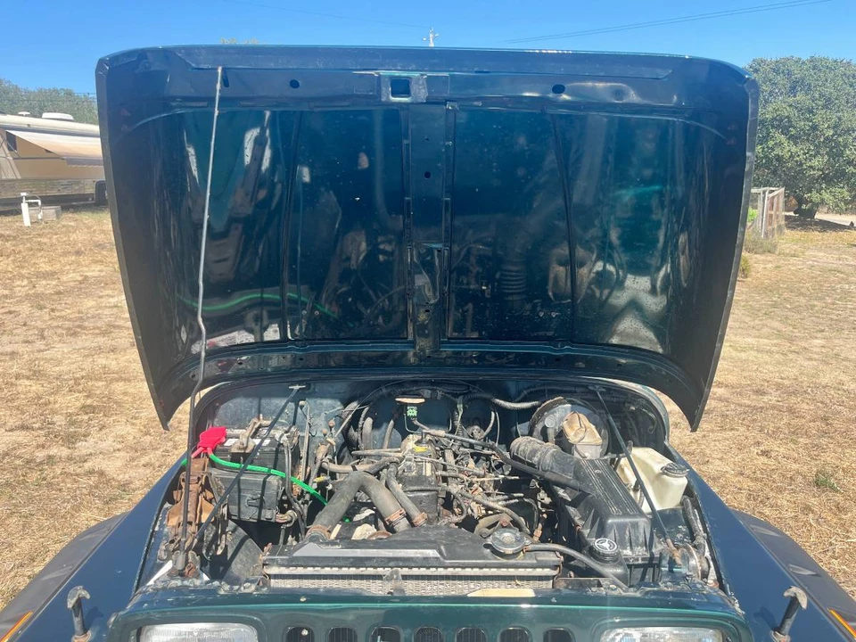 1995 Jeep YJ Wrangler - Image 6 of 12