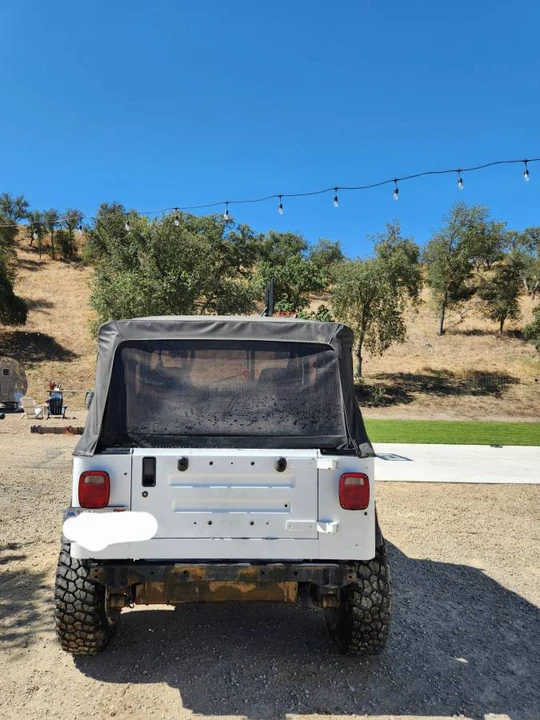 1995 Jeep YJ Wrangler - Image 4 of 15
