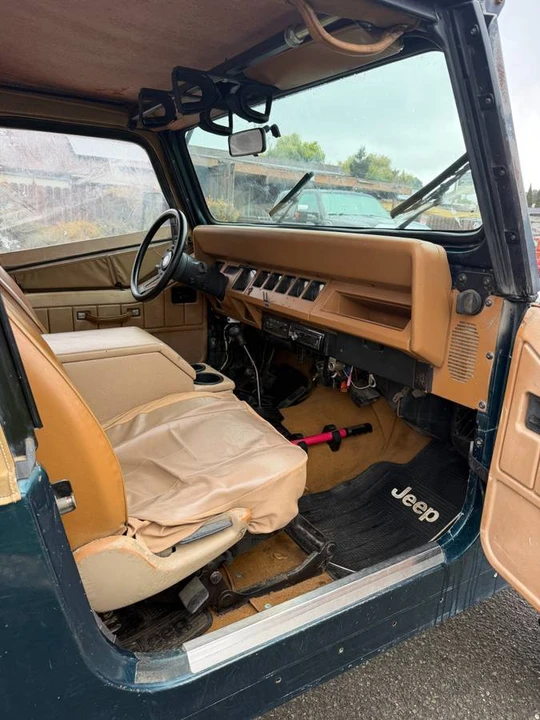 1995 Jeep YJ Wrangler - Image 8 of 10