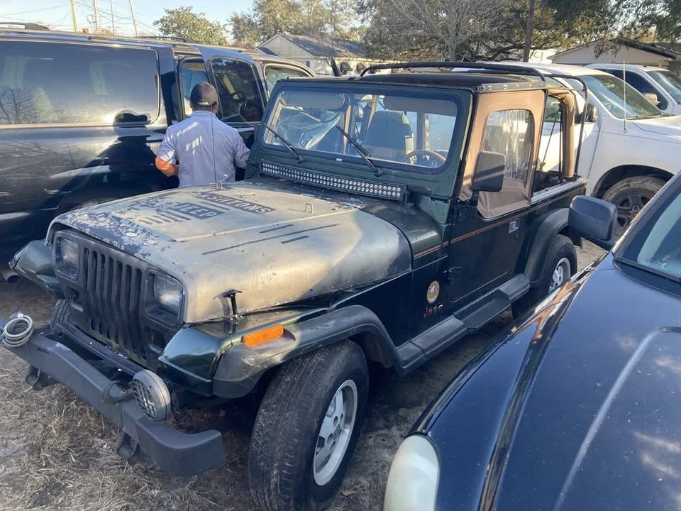 1995 Jeep YJ Wrangler - Image 2 of 20