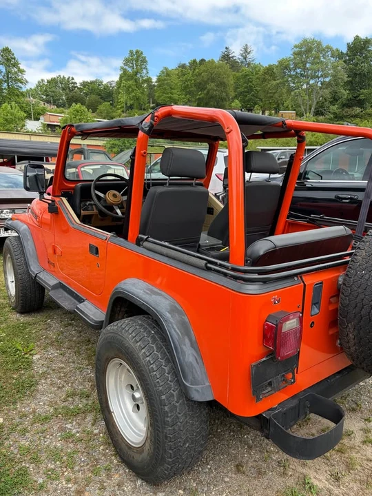 1995 Jeep YJ Wrangler - Image 6 of 7
