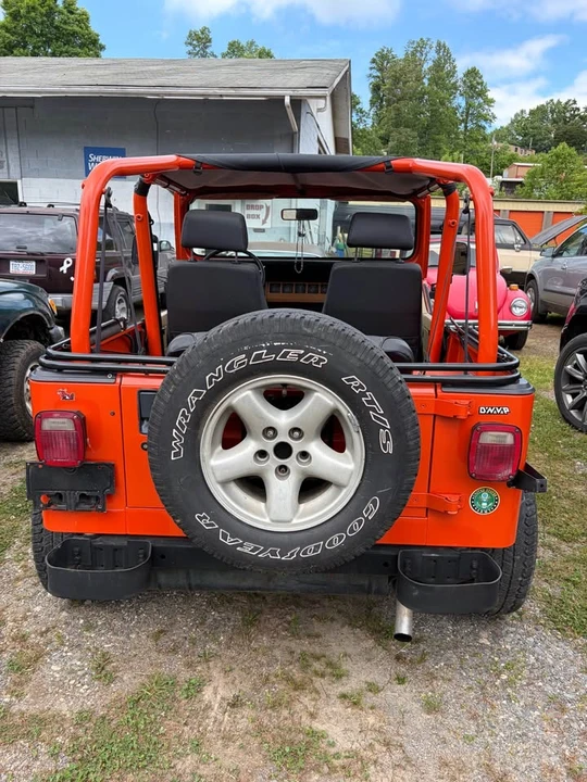 1995 Jeep YJ Wrangler - Image 7 of 7