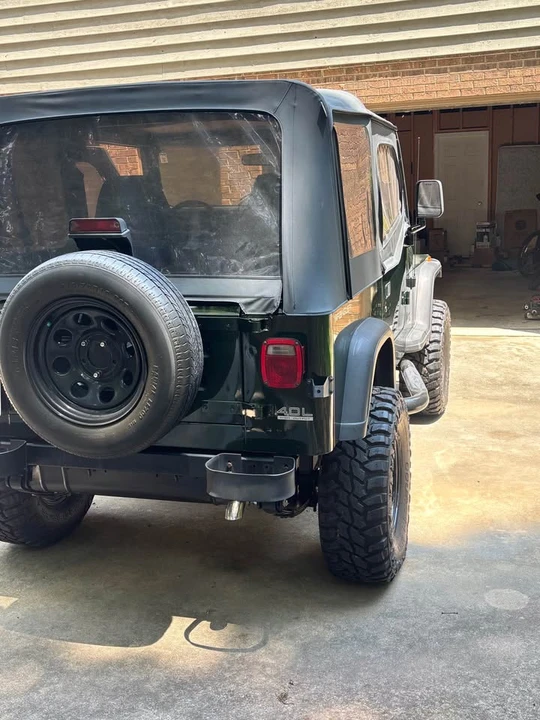 1995 Jeep YJ Wrangler - Image 6 of 9