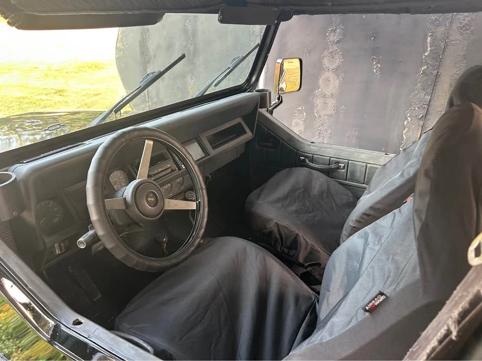 1995 Jeep YJ Wrangler - Image 6 of 11