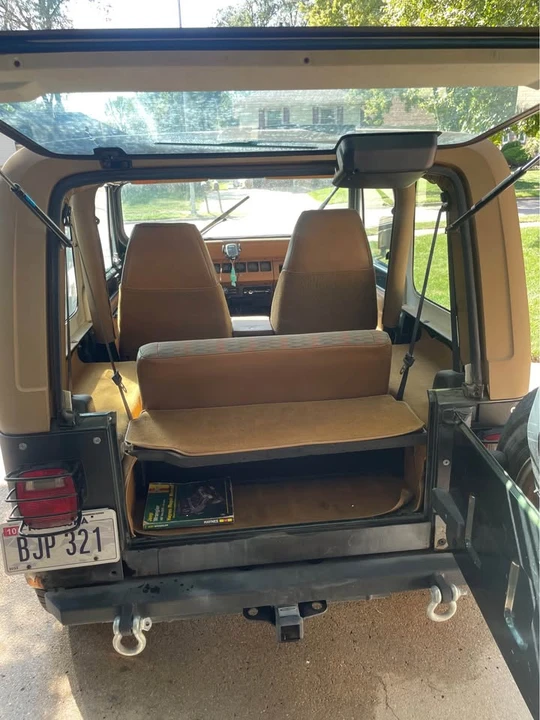 1995 Jeep YJ Wrangler - Image 3 of 4