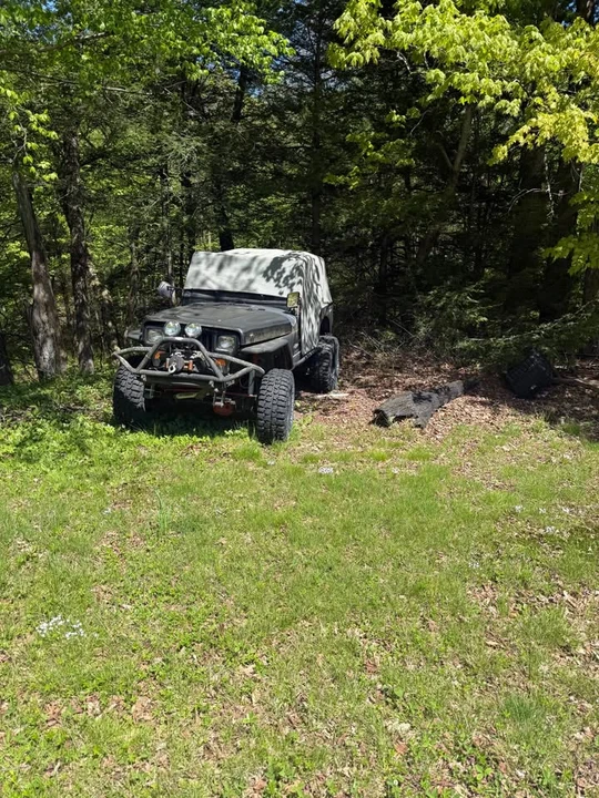 1995 Jeep YJ Wrangler - Image 2 of 2