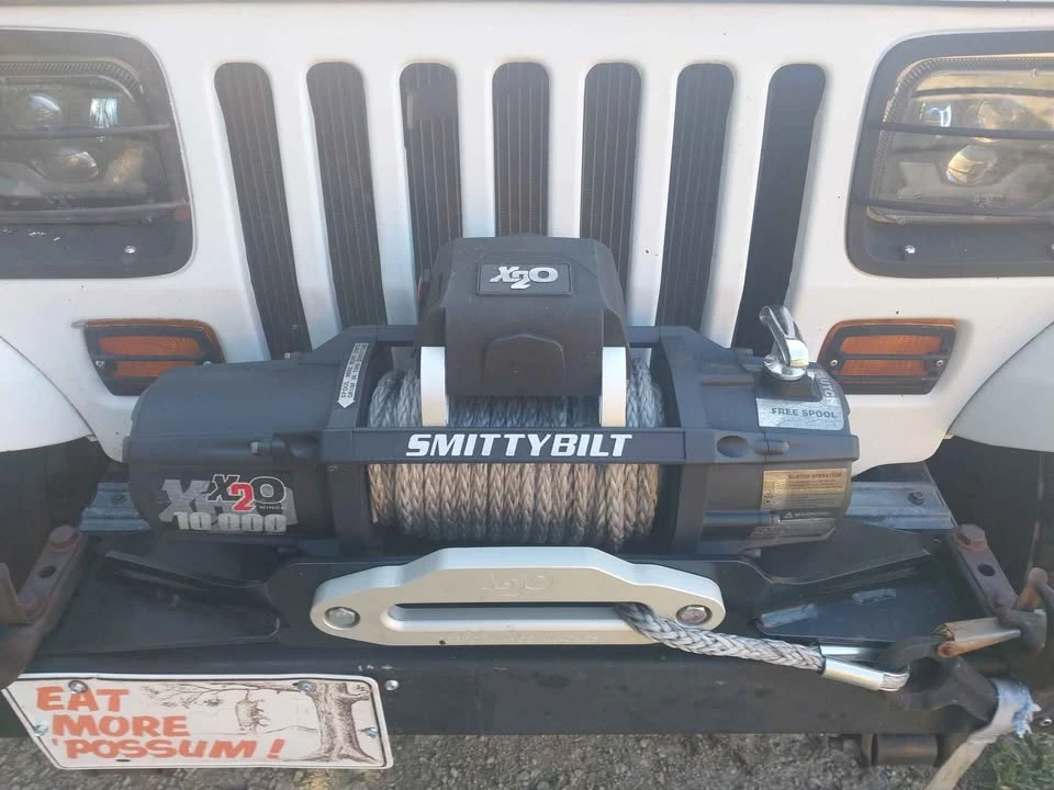 1995 Jeep YJ Wrangler - Image 10 of 11