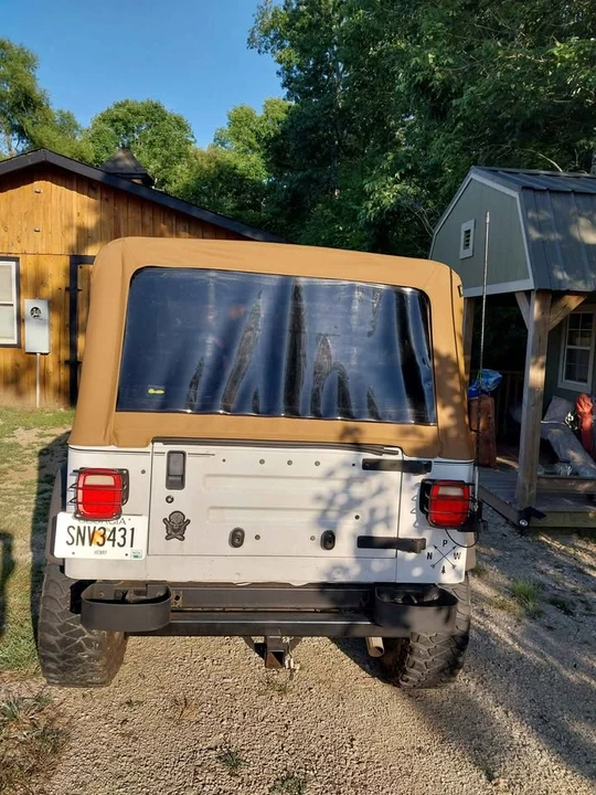 1995 Jeep YJ Wrangler - Image 4 of 8