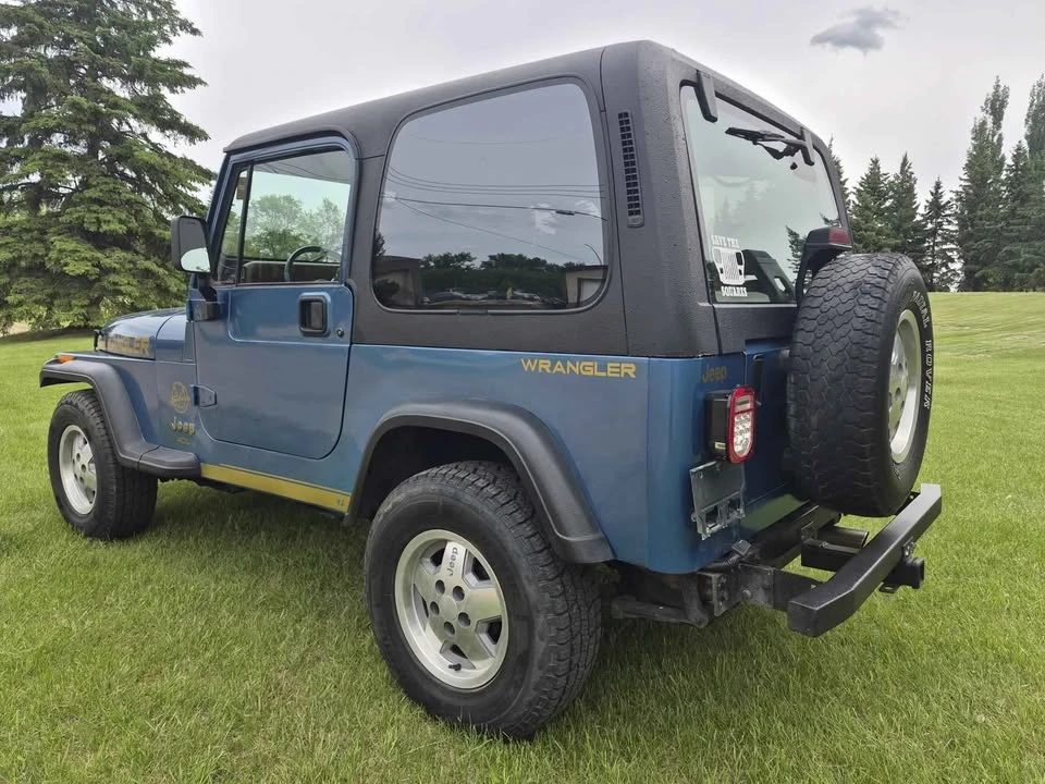 1995 Jeep YJ Wrangler - Image 5 of 8