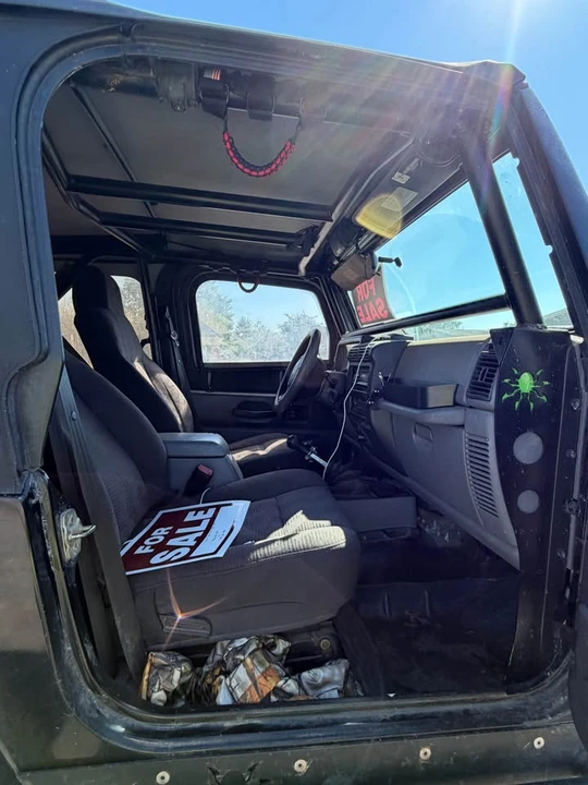1995 Jeep YJ Wrangler - Image 5 of 6