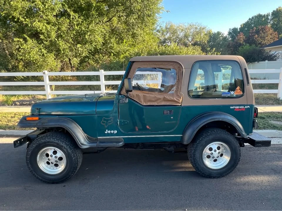 1995 Jeep YJ Wrangler - Image 6 of 13