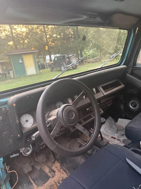1995 Jeep YJ Wrangler - Image 5 of 9