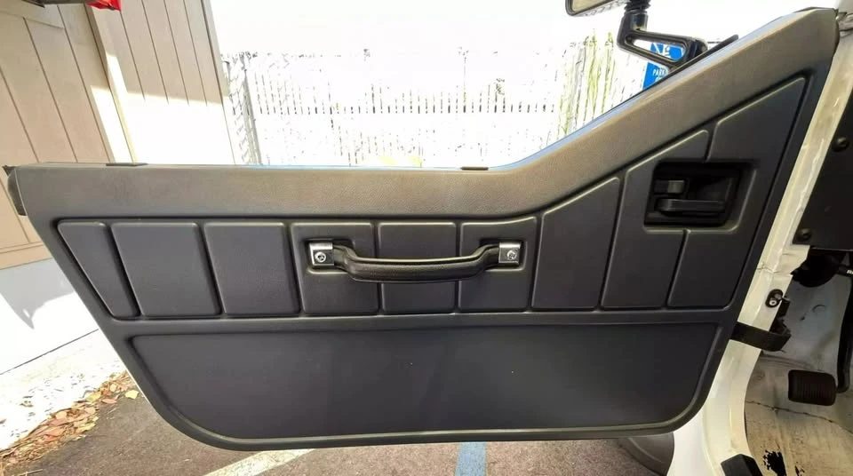 1995 Jeep YJ Wrangler - Image 8 of 18