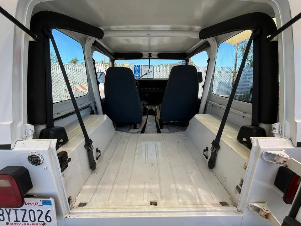 1995 Jeep YJ Wrangler - Image 16 of 18