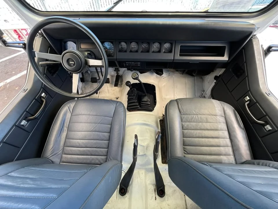 1995 Jeep YJ Wrangler - Image 12 of 18