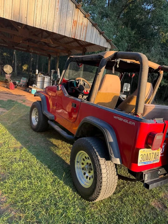 1995 Jeep YJ Wrangler - Image 5 of 5