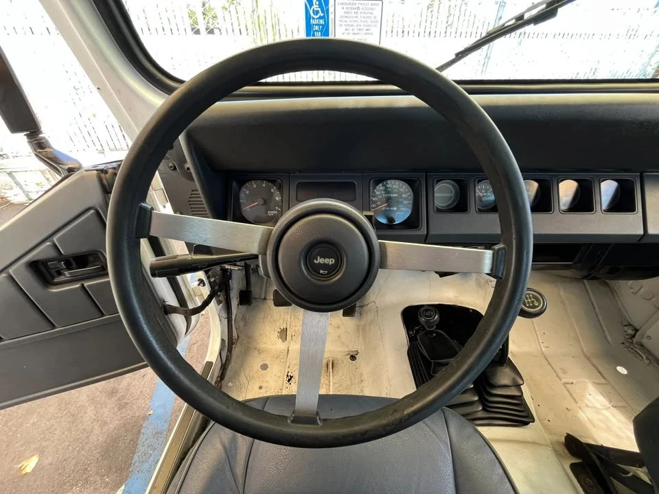 1995 Jeep YJ Wrangler - Image 13 of 18